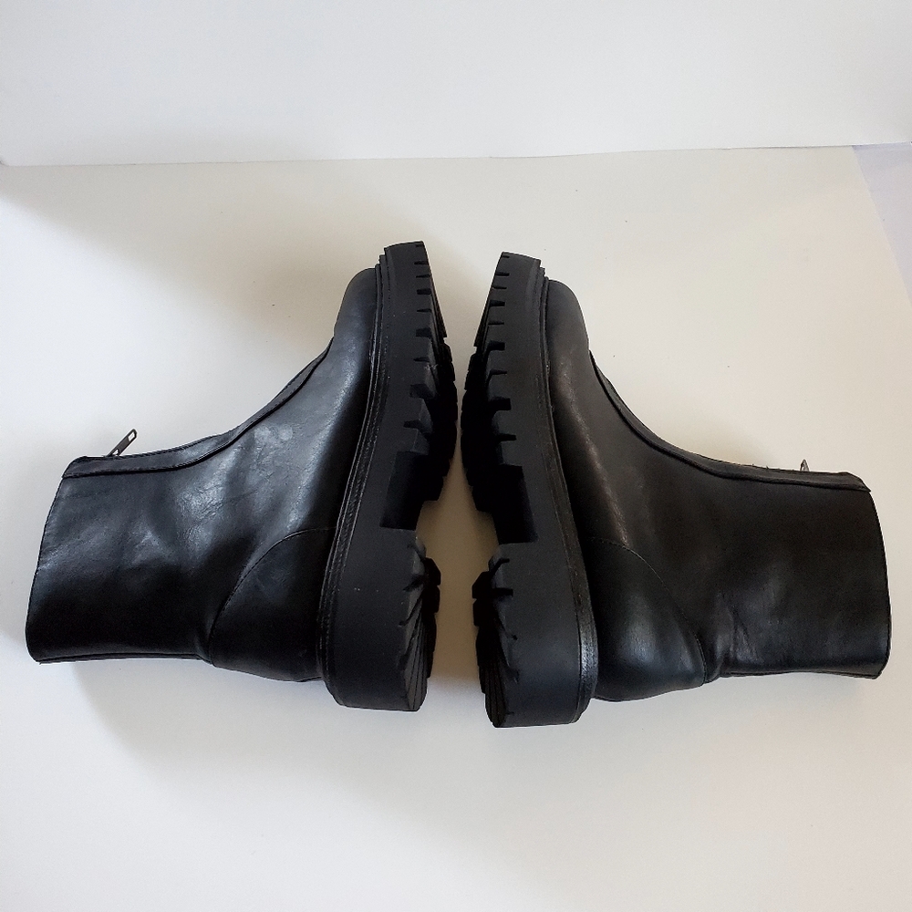 American Eagle Outfitters Black Combat Boots with Rugged Sole Size 6.5 - Picture 4 of 8